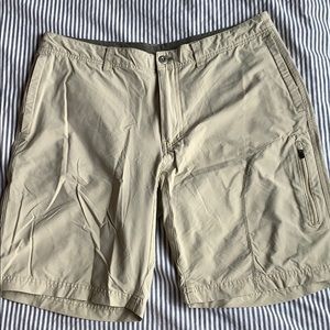 Men’s Patagonia khaki shorts